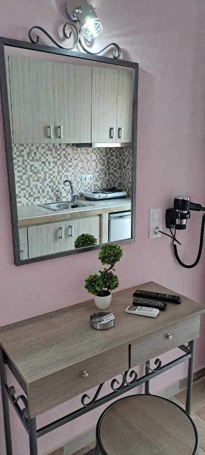 Christodoulos Eleftheria House Vrasná Extérieur photo